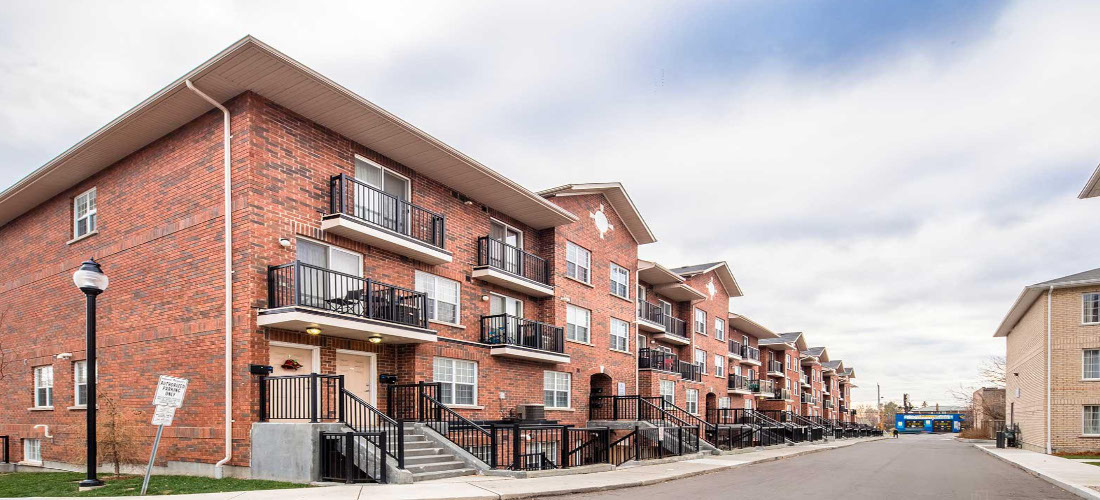 1545 Strangford Lane Clairlea Gardens Toronto Condos For Sale & Rent