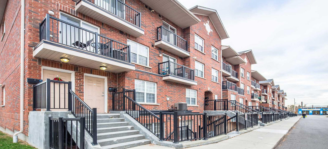 1545 Strangford Lane Clairlea Gardens Toronto Condos For Sale & Rent